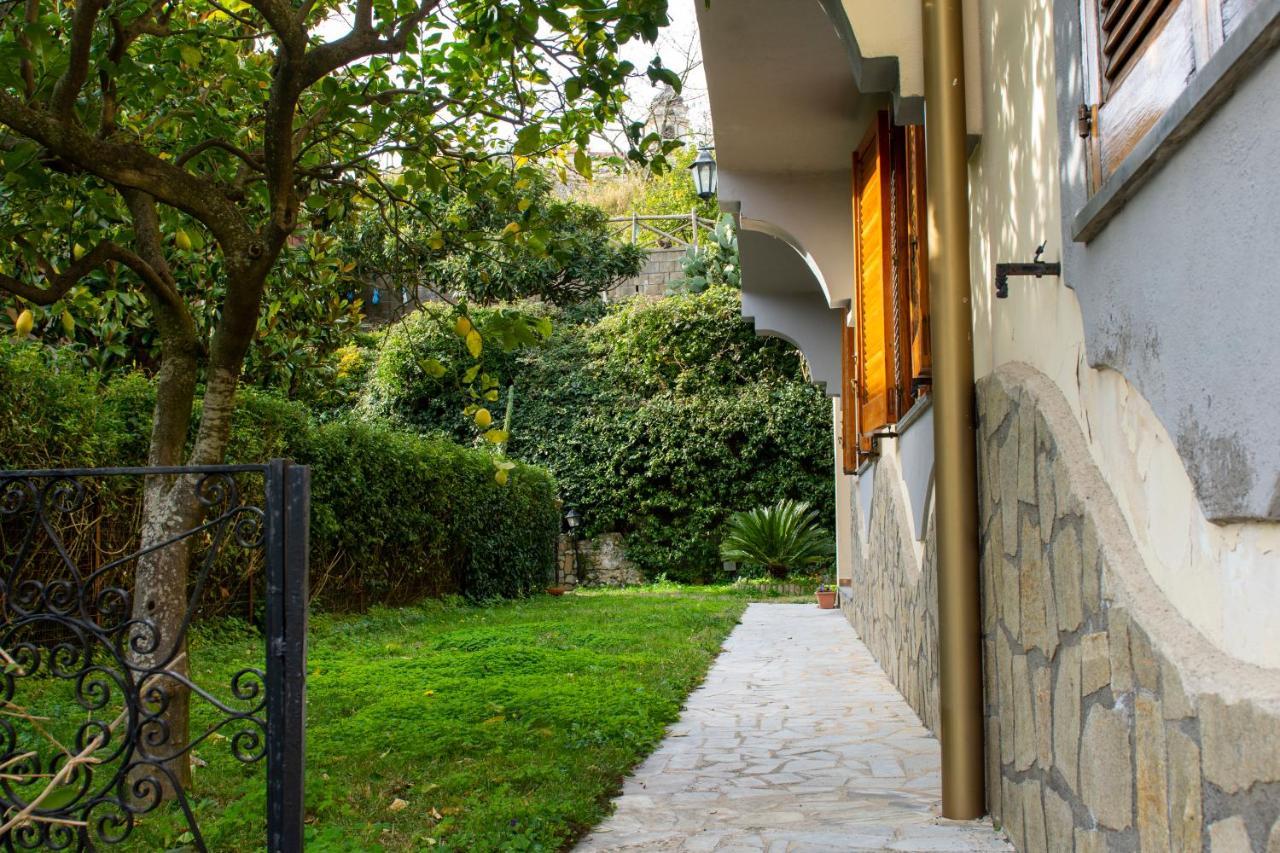 Villa Dei Fiori - Exclusive Villa With Garden In Sorrento Coast Vico Equense Εξωτερικό φωτογραφία
