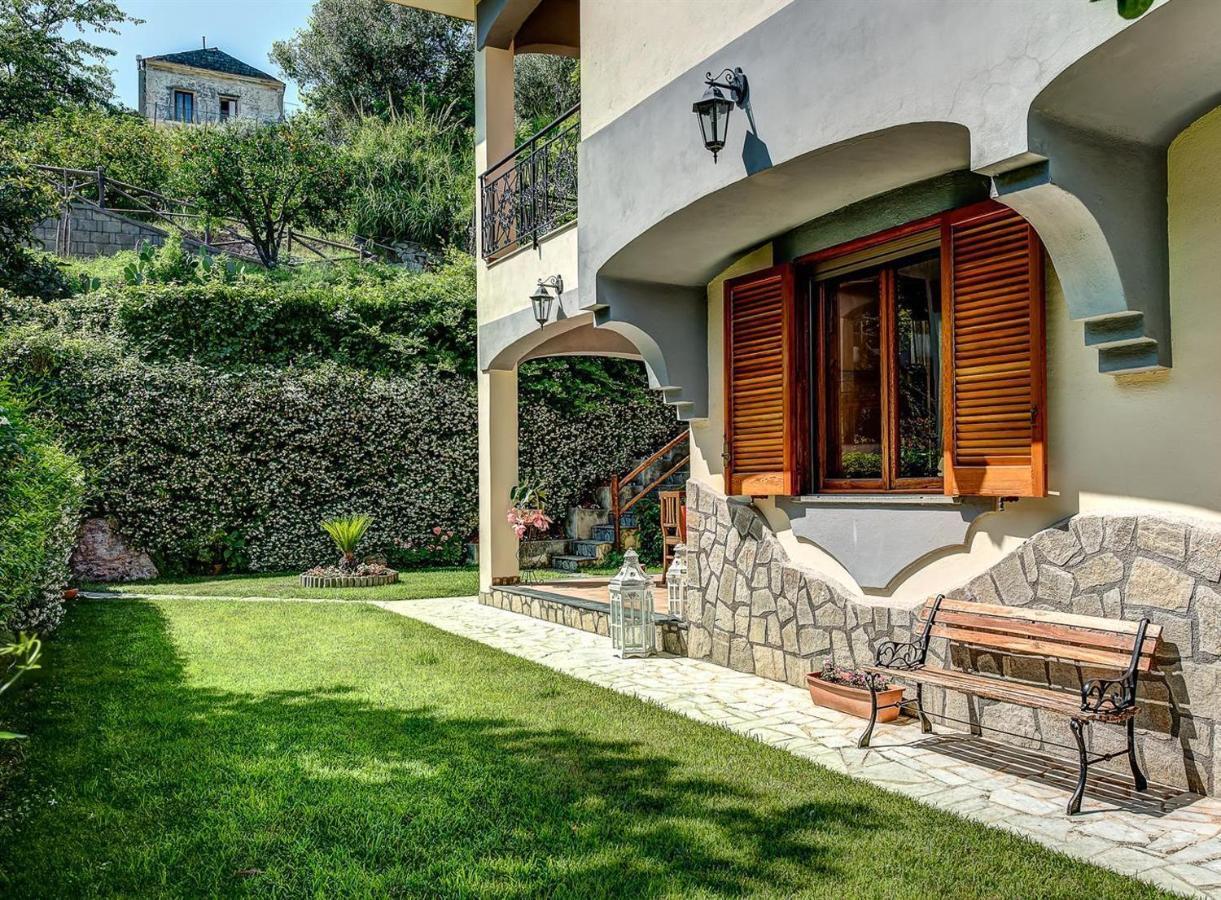 Villa Dei Fiori - Exclusive Villa With Garden In Sorrento Coast Vico Equense Εξωτερικό φωτογραφία