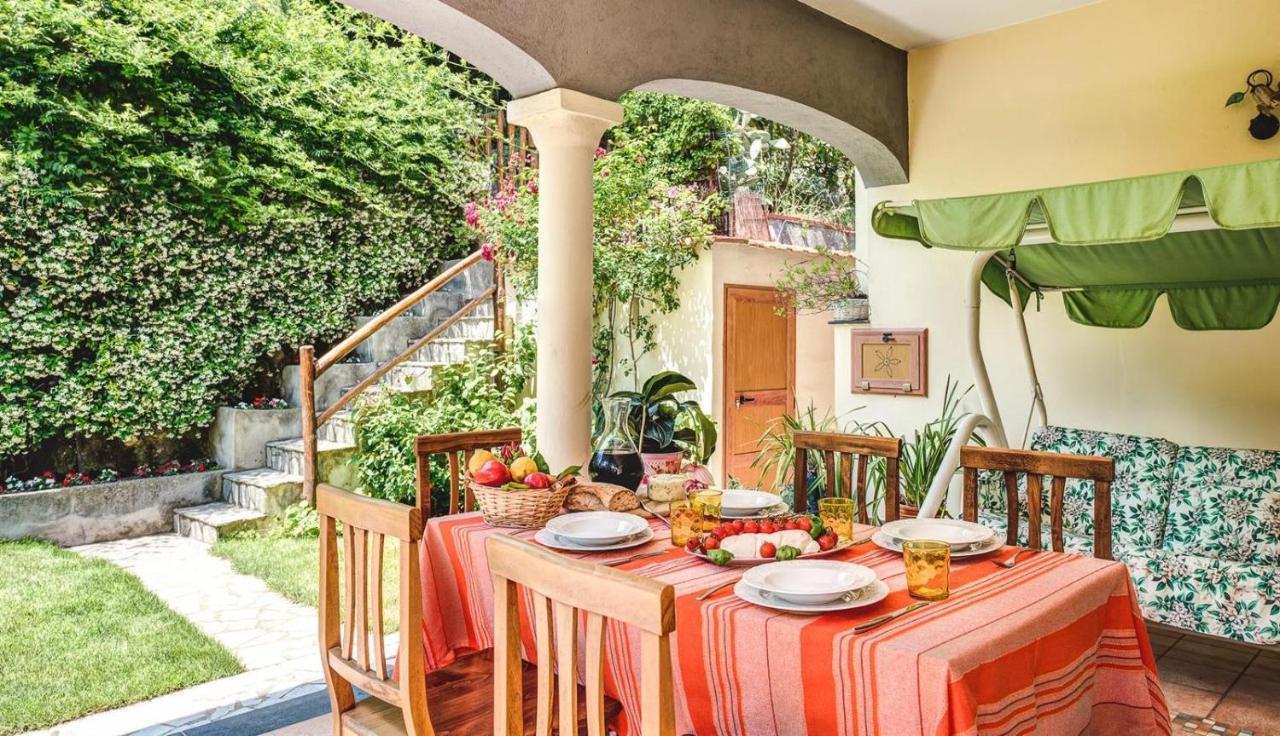 Villa Dei Fiori - Exclusive Villa With Garden In Sorrento Coast Vico Equense Εξωτερικό φωτογραφία
